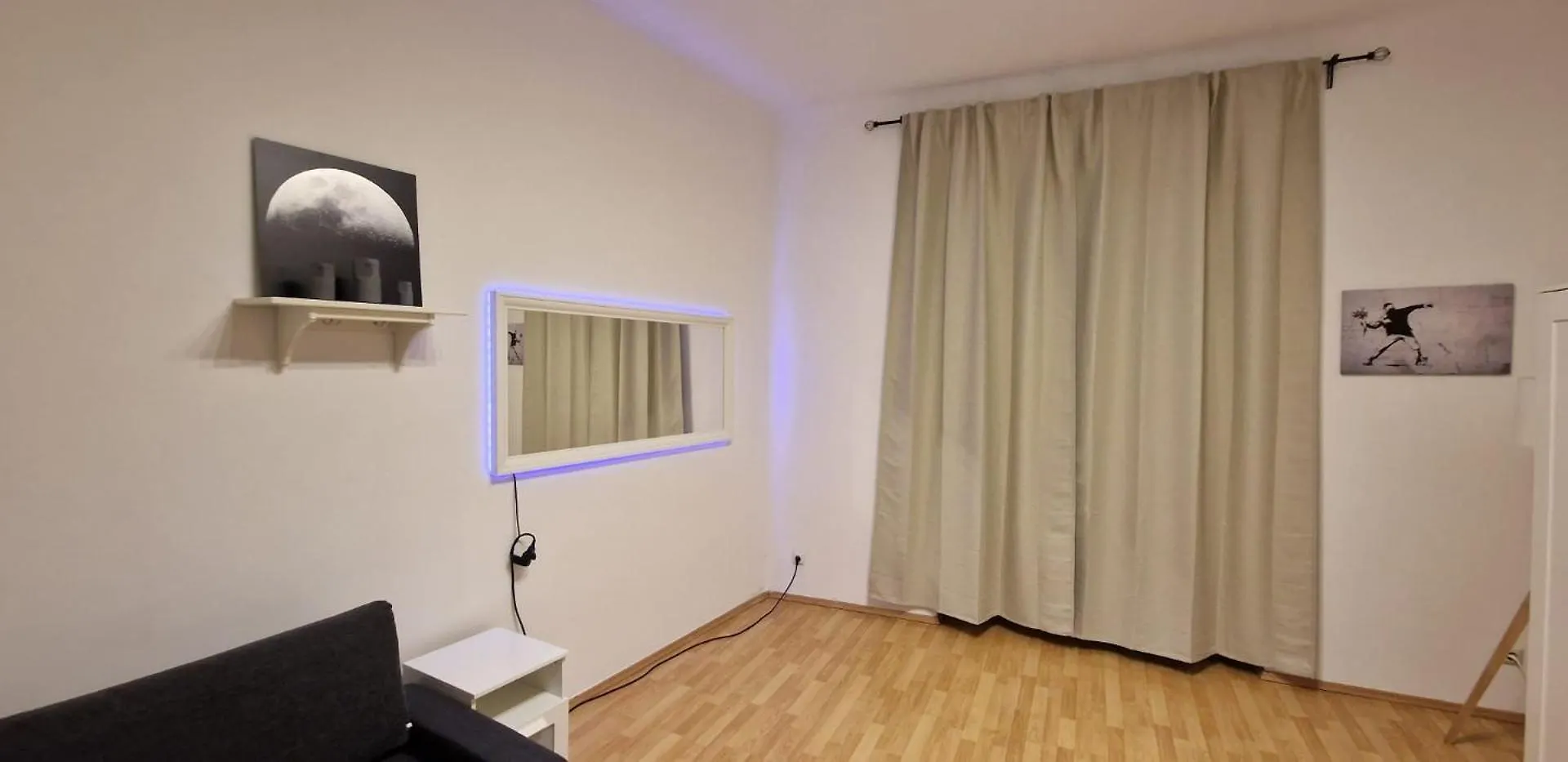 Weberknecht Apartments Vienna