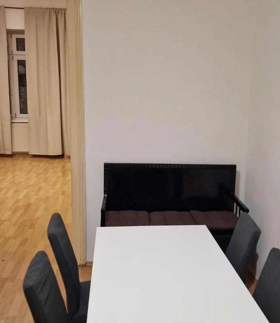 Weberknecht Apartments Vienna Austria